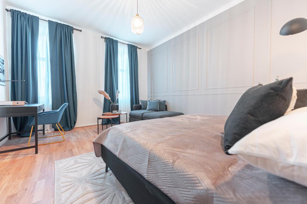City Appartement Wagram Am Hauptbahnhof ザンクト・ペルテン エクステリア 写真