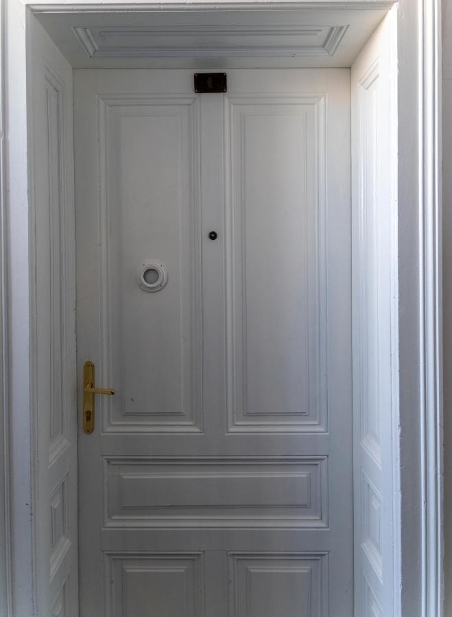 City Appartement Wagram Am Hauptbahnhof ザンクト・ペルテン エクステリア 写真