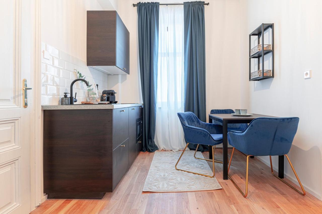 City Appartement Wagram Am Hauptbahnhof ザンクト・ペルテン エクステリア 写真